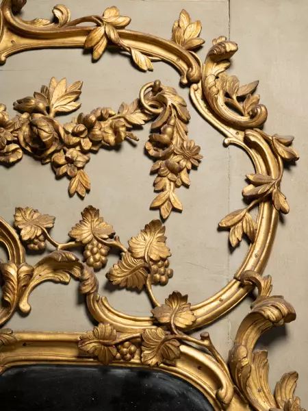 Grand trumeau en bois doré, Provence ép Louis XV vers 1760