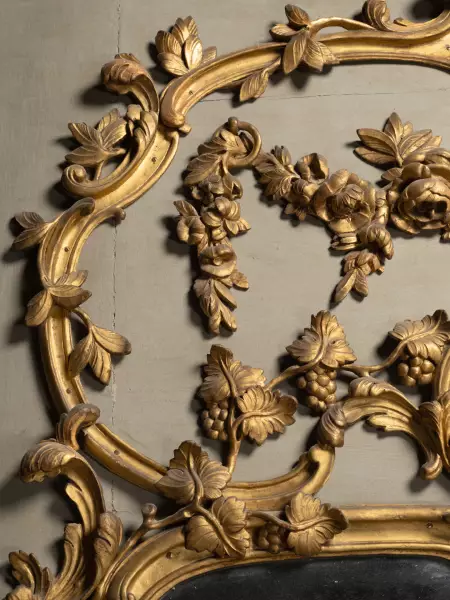 Grand trumeau en bois doré, Provence ép Louis XV vers 1760