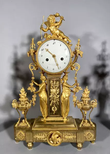 Garniture aux cariatides étrusques, Paris, époque Révolutionnaire vers 1793