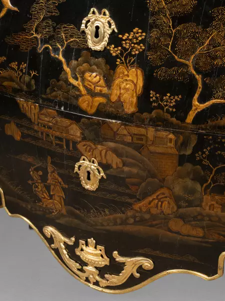 Commode en laque, estampillée Pierre Roussel, Paris, vers 1770