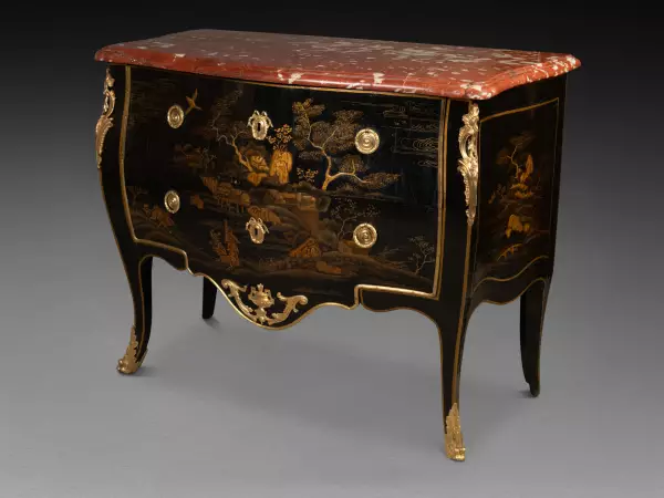 Commode en laque, estampillée Pierre Roussel, Paris, vers 1770