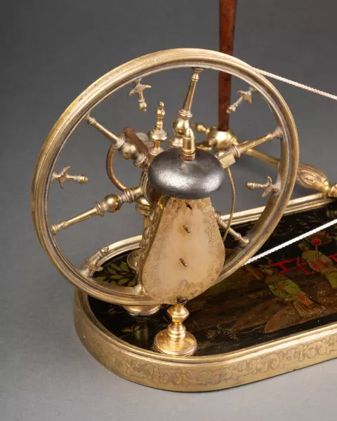 Rouet de salon en bronze et vernis martin, Paris vers 1750
