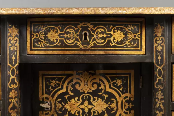 Bureau Mazarin en laque à l’imitation de la marqueterie Boulle , époque Louis XIV