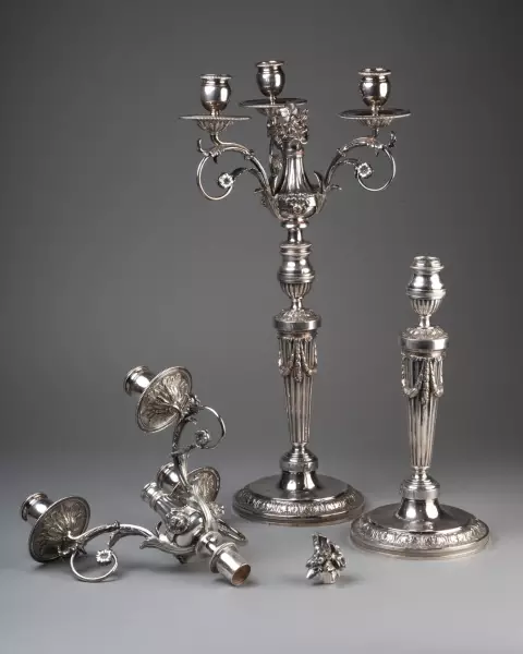 Paire de candélabres en argent, Paris époque Louis XVI