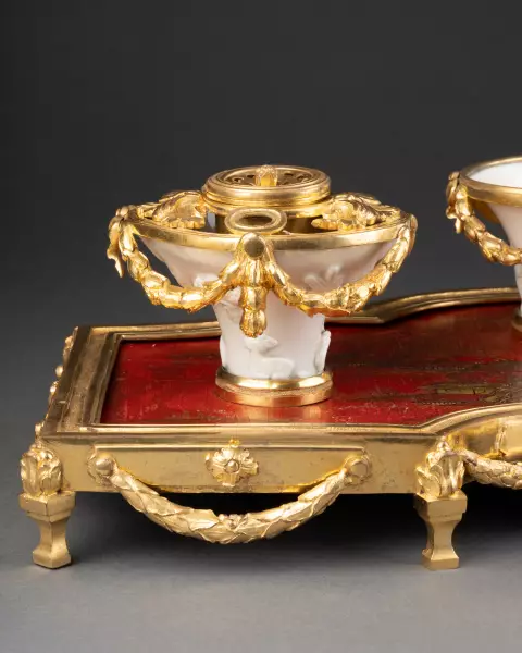 Encrier en laque et porcelaine de Chine, Paris vers 1770