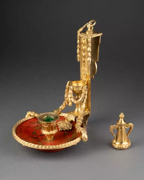 Bougeoir de paravent en bronze et laque, Paris vers 1765