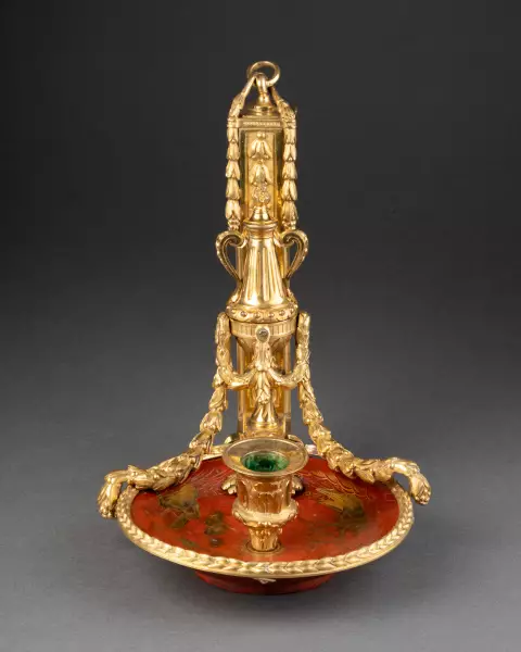 Bougeoir de paravent en bronze et laque, Paris vers 1765