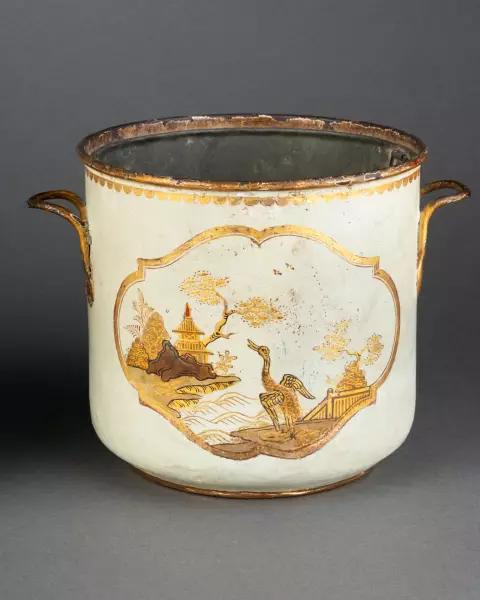 Suite de rafraîchissoirs en tôle vernie, Paris vers 1770