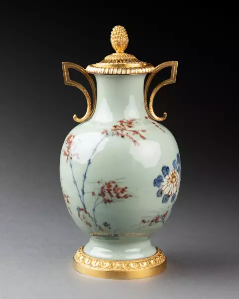 Vase céladon chinois monté en pot-pourri à Paris vers 1780