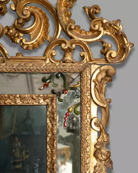 Miroir en bois doré et verres de Murano, Venise vers 1750