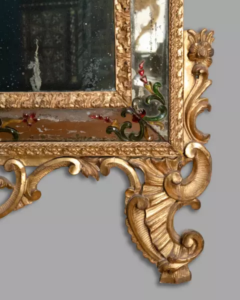 Miroir en bois doré et verres de Murano, Venise vers 1750