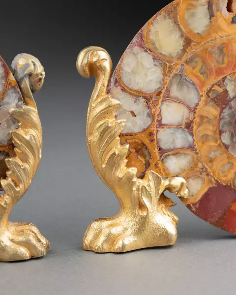 Paire d’ammonites fossiles montées bronze vers 1820-1840