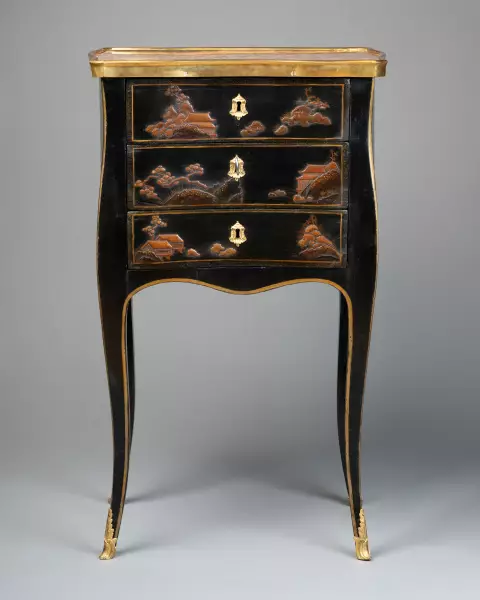 Table de salon en vernis martin par L.Boudin, Paris vers 1760