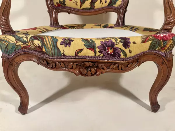 Importante bergère attribuée à Pierre Nogaret, Lyon, vers 1750