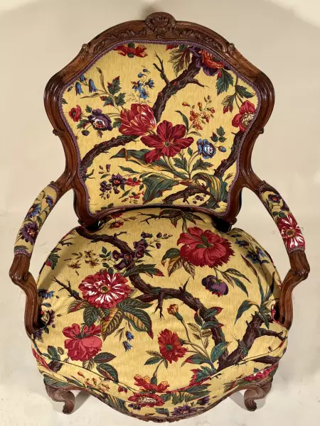 Importante bergère attribuée à Pierre Nogaret, Lyon, vers 1750