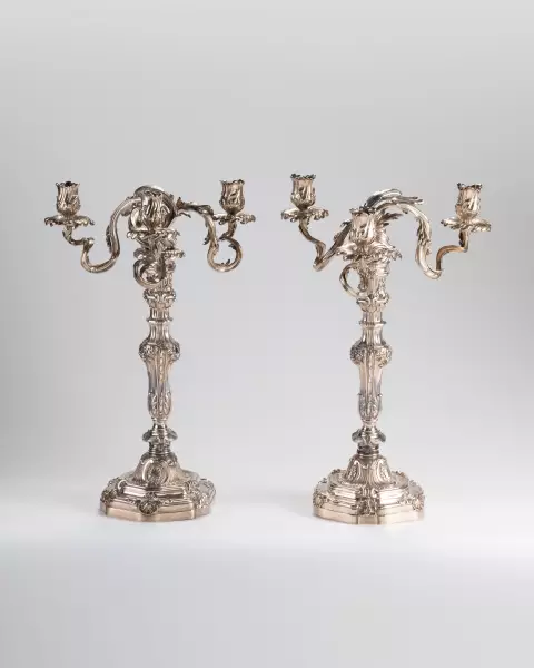 Paire de candélabres en argent par L.Lehendick, Paris ép Louis XV