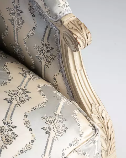Paire de bergères d’angle par J.B Sené, Paris ép Louis XVI