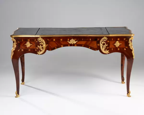 Bureau plat transformable en tric-trac par Jacques Dubois, Paris vers 1750