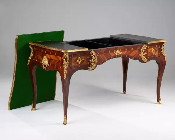 Bureau plat transformable en tric-trac par Jacques Dubois, Paris vers 1750